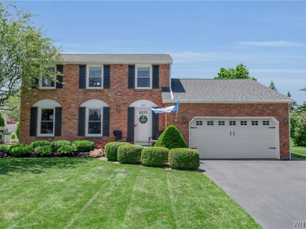 209 Mcnair Road, Amherst, NY 14221