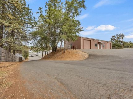 5690-5696 Mother Lode Dr, Placerville, CA 95667 Photo