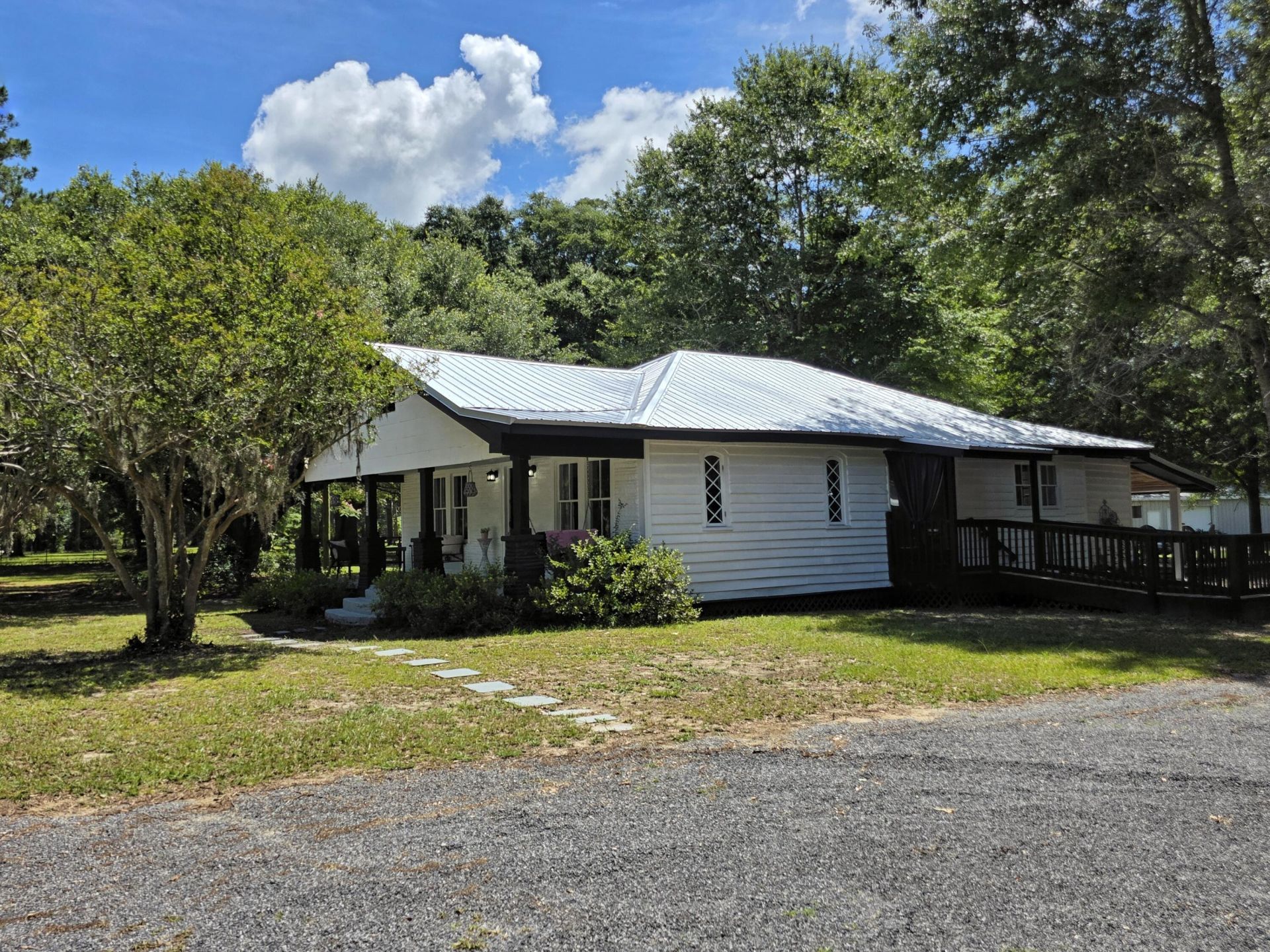 1315 Ridge Road Photo 3