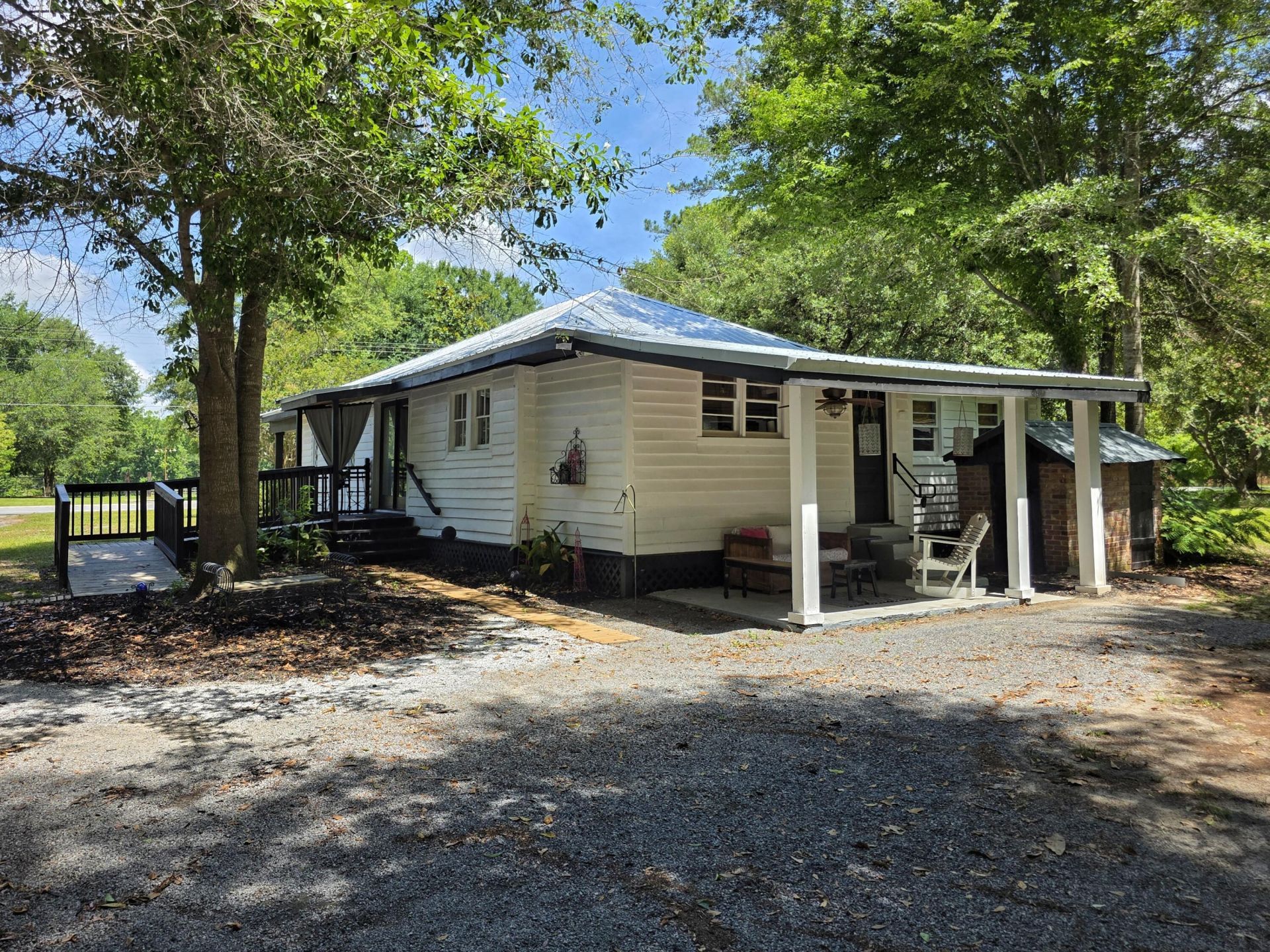 1315 Ridge Road Photo 6