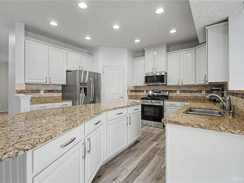 10226 Morgan Grey Court, Washington Township, OH 45458 Photo 12