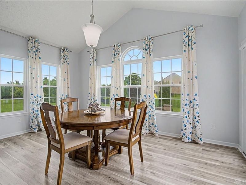 10226 Morgan Grey Court, Washington Township, OH 45458 Photo 15