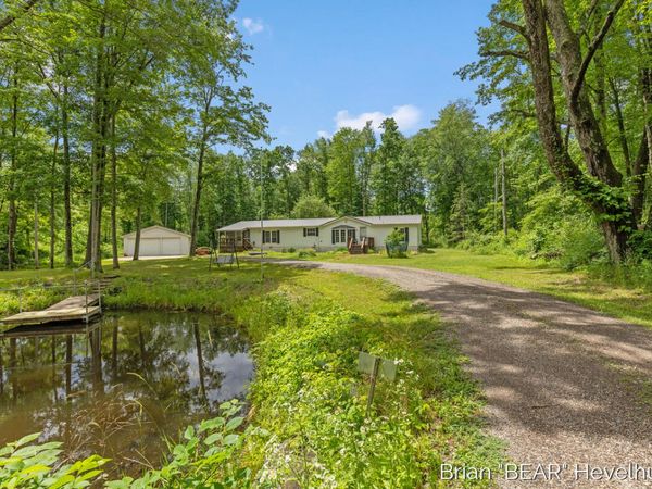 3511 Engle Road, Middleville, MI 49333