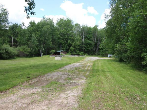 11571 Deerfield Road E, Shepherd, MI 48883