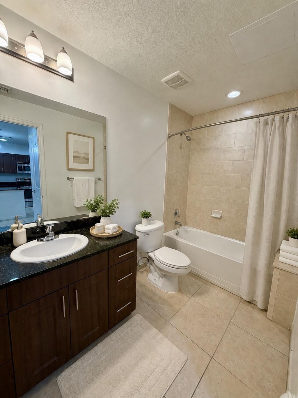 1590 Cameron Samuel Lane, West Palm Beach, FL 33401 Photo