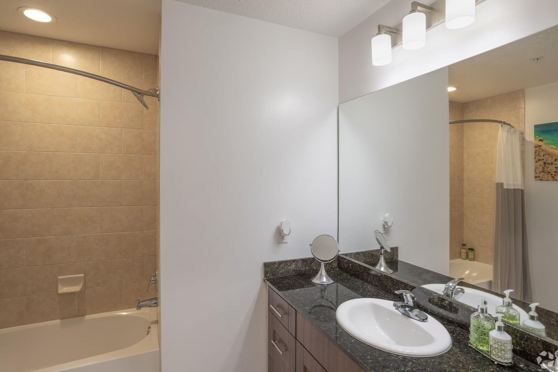 1590 Cameron Samuel Lane, West Palm Beach, FL 33401 Photo