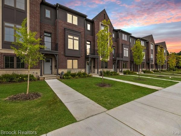 382 Notre Dame Street, Grosse Pointe, MI 48230