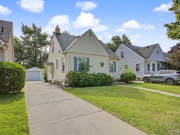 2038 N Mildred Street, Dearborn, MI 48128