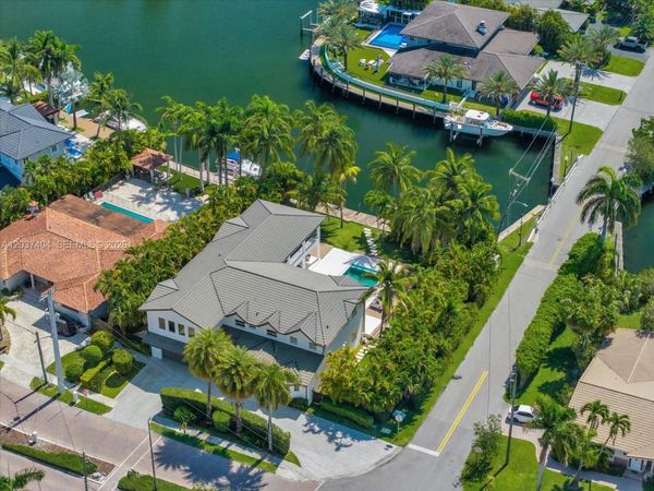 431 Layne Blvd , Hallandale Beach, FL 33009