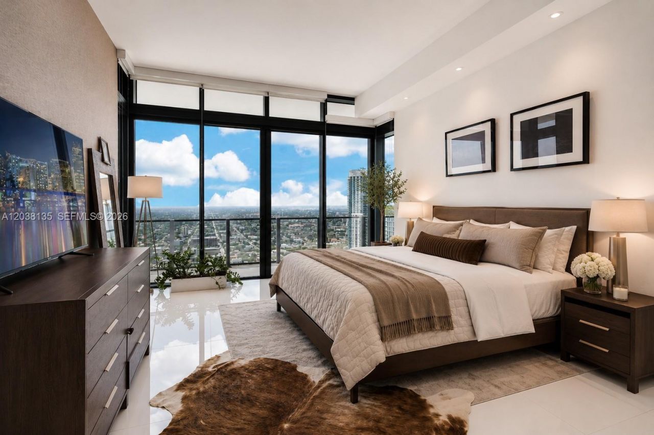 88 SW 7th St , Unit 4203, Miami, FL 33130 Photo