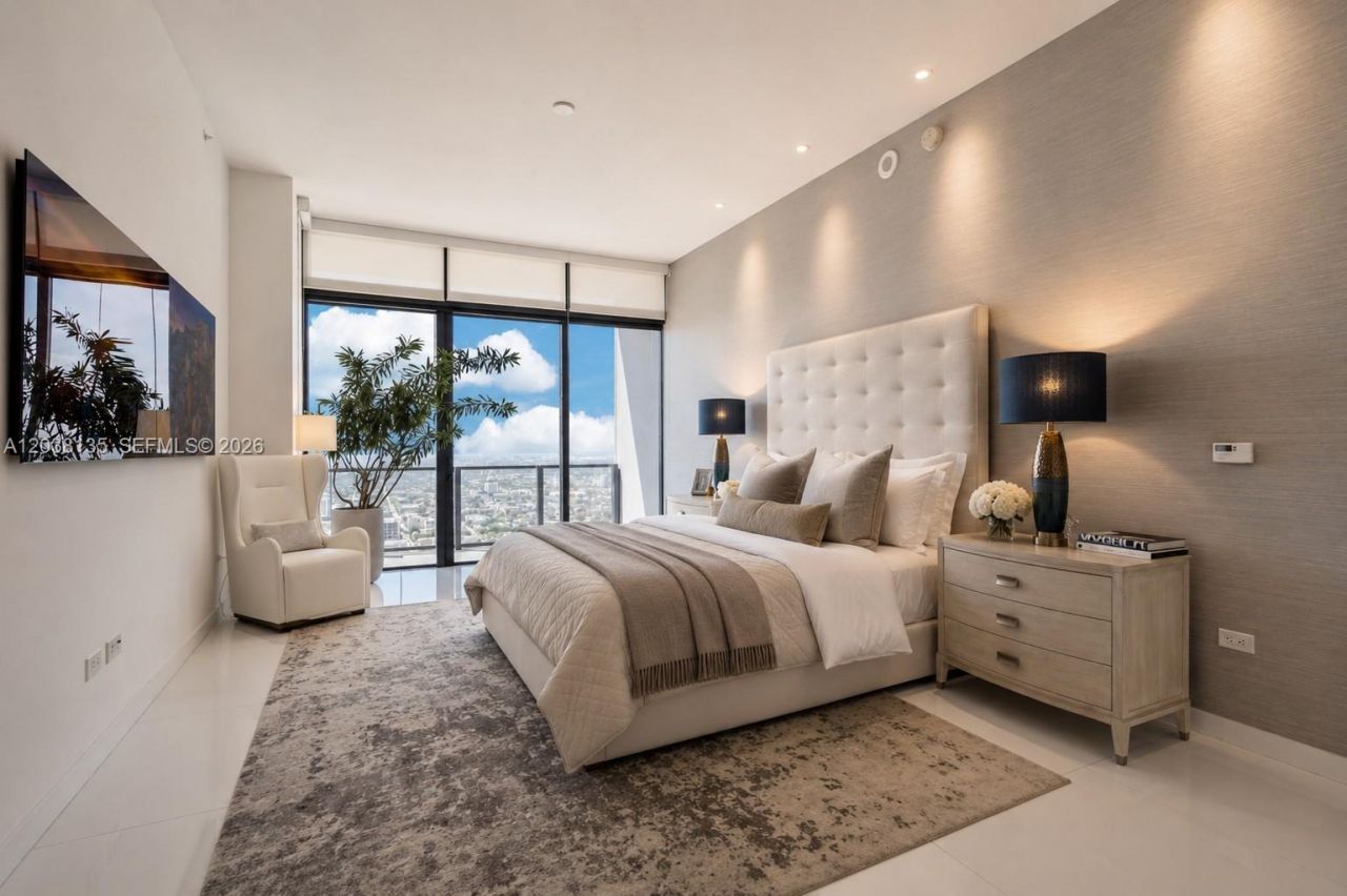 88 SW 7th St , Unit 4203, Miami, FL 33130 Photo