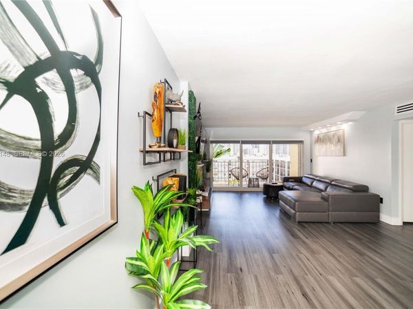 200 178th Dr, Unit 7, Sunny Isles Beach, FL 33160