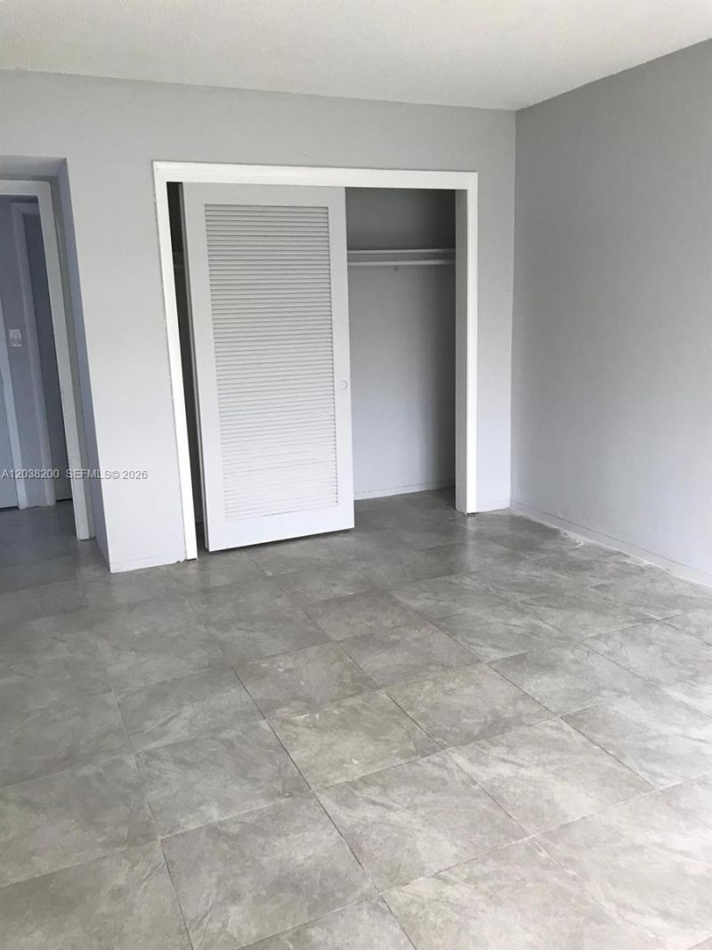 5420 NW 11th St, Unit 205, Plantation, FL 33313 Photo