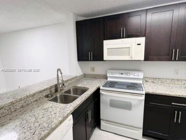 10773 Cleary Blvd , Unit 212, Plantation, FL 33324
