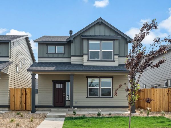 3366 NW 7th Street, Redmond, OR 97756