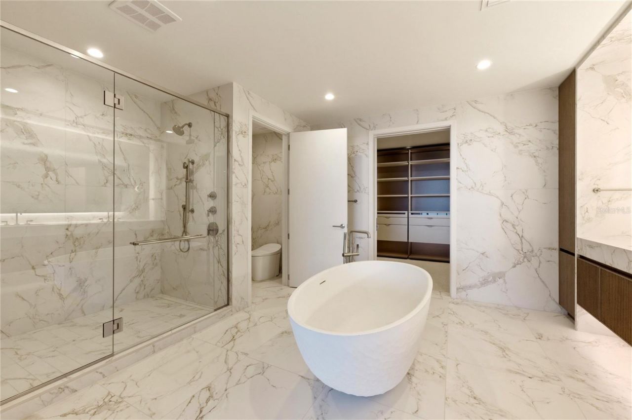 5100 Coconut Road, Unit 705, Estero, FL 34134 Photo
