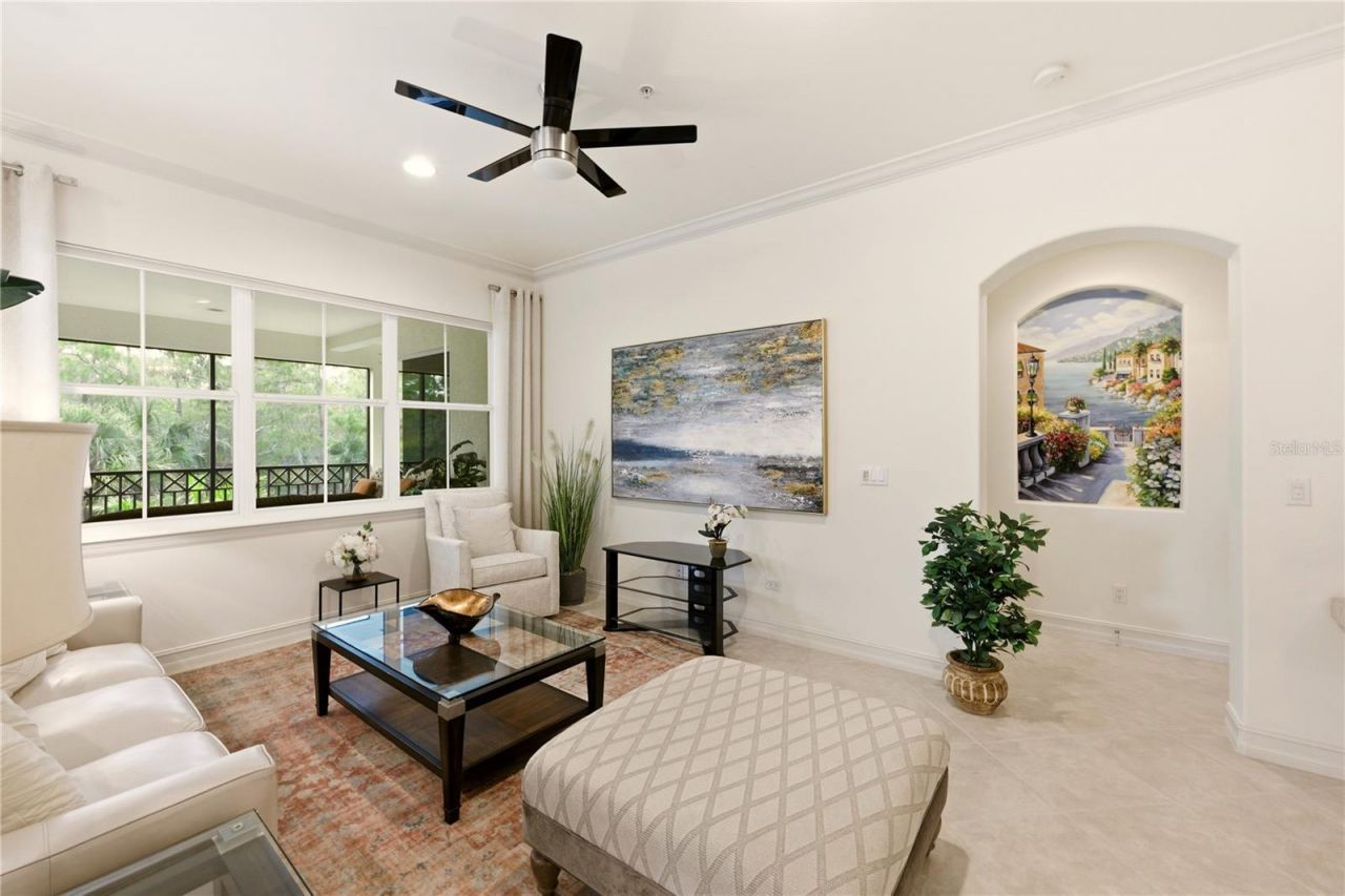 2843 Tiburon Boulevard E, Unit 7-102, Naples, FL 34109 Photo