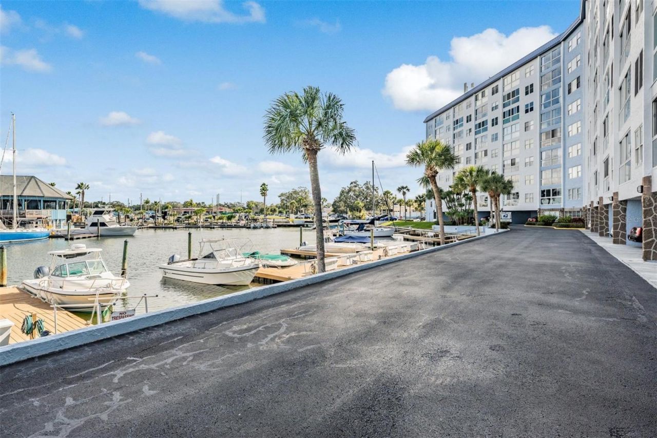 4939 Floramar Terrace , Unit 914, New Port Richey, FL 34652 Photo