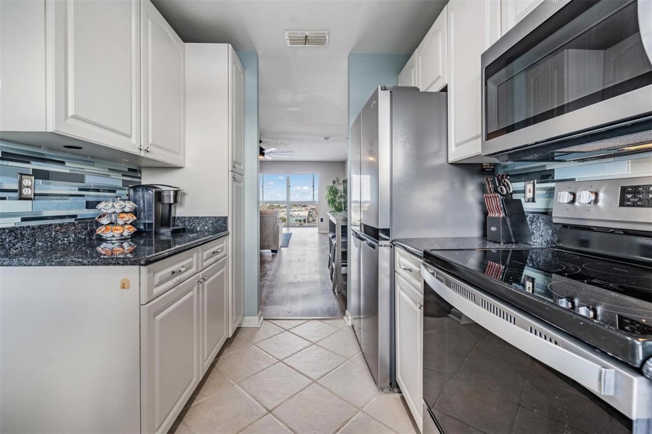 4939 Floramar Terrace , Unit 914, New Port Richey, FL 34652 Photo
