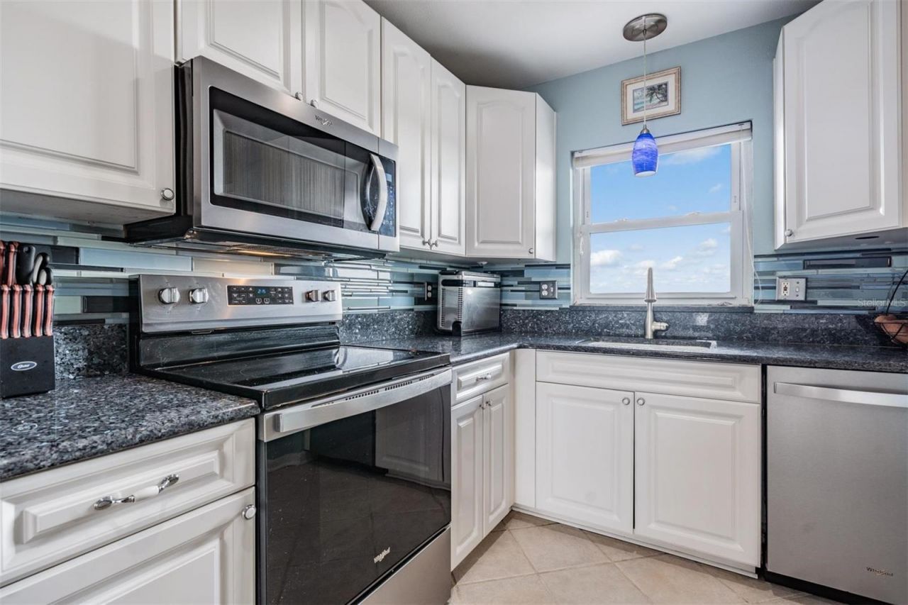 4939 Floramar Terrace , Unit 914, New Port Richey, FL 34652 Photo