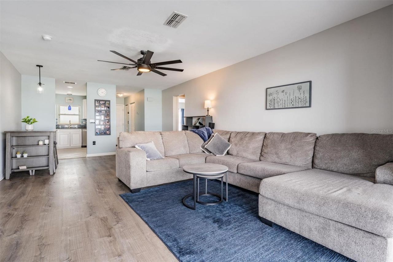 4939 Floramar Terrace , Unit 914, New Port Richey, FL 34652 Photo