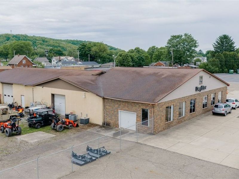 206 S Carrollton Street , Malvern, OH 43986 Photo 7
