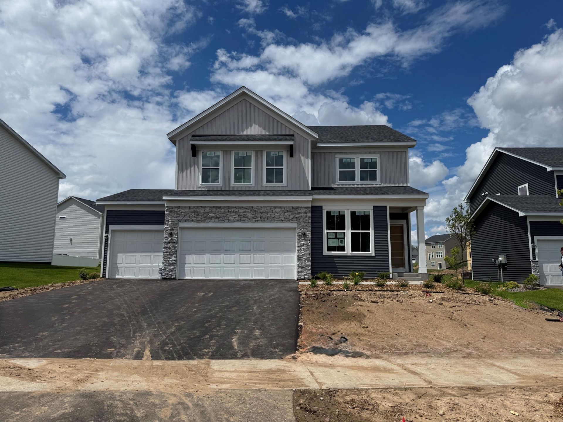 6154 Goodwin Avenue S, Cottage Grove, MN 55016 Main Photo