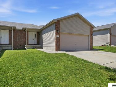 7229 & 7225 Dorchester Court, Lincoln, NE 68521