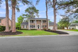 2857 Doncaster Drive photo 4
