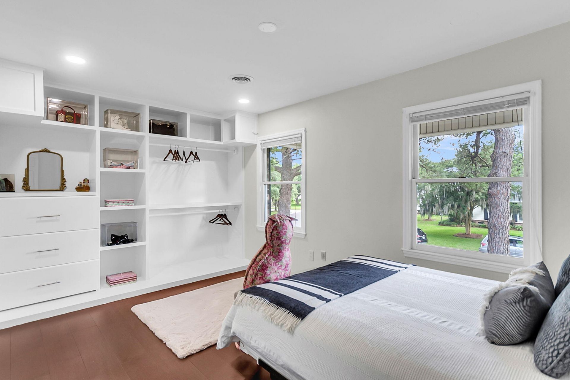 2857 Doncaster Drive Photo 31