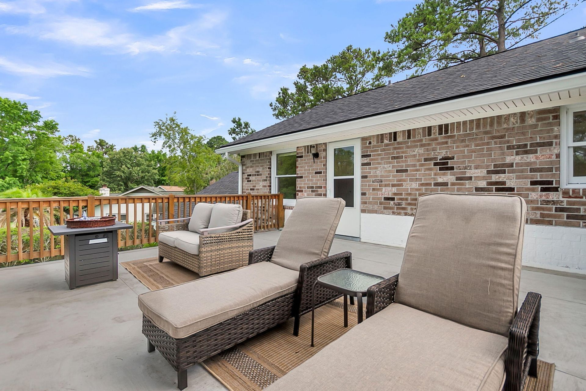 2857 Doncaster Drive Photo 56