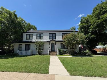 515 Monticello Drive, Unit 3C, Fort Worth, TX 76107
