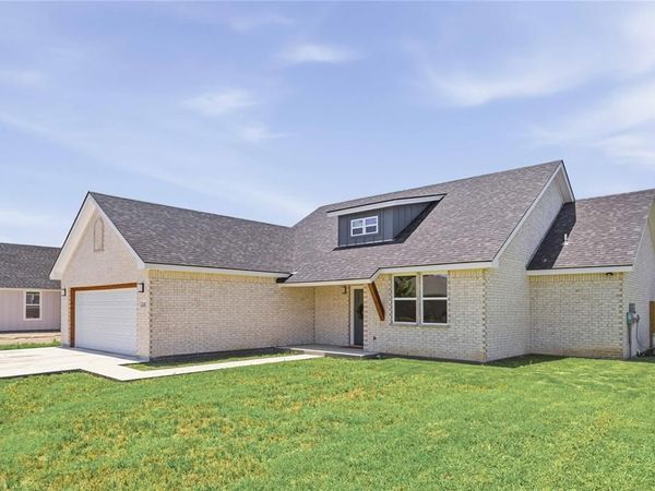 2103 Brooke Lane, Brownwood, TX 76801