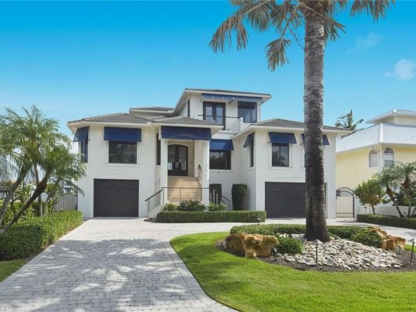 319 Lagoon AVE, NAPLES, FL 34108