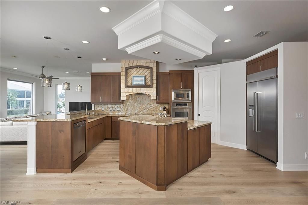 319 Lagoon Ave, Naples, FL 34108 Photo