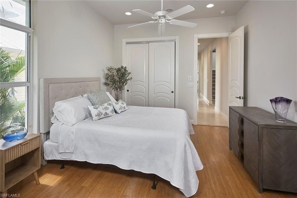 319 Lagoon Ave, Naples, FL 34108 Photo
