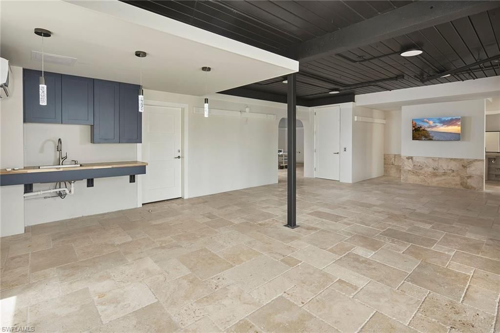 319 Lagoon Ave, Naples, FL 34108 Photo