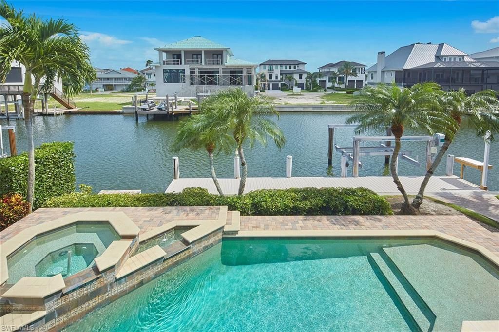 319 Lagoon Ave, Naples, FL 34108 Photo