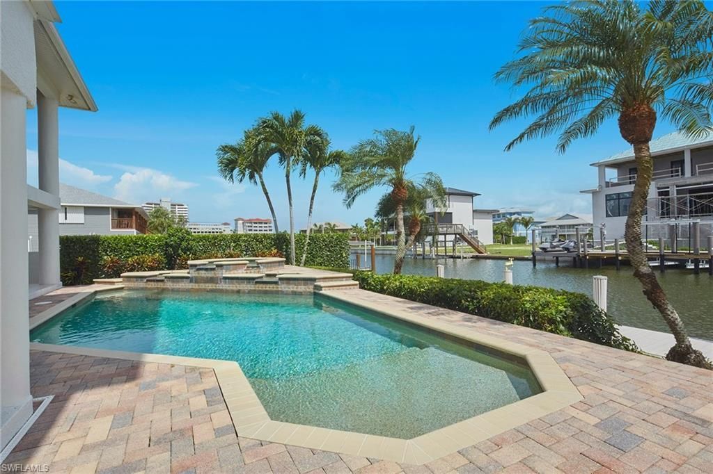 319 Lagoon Ave, Naples, FL 34108 Photo