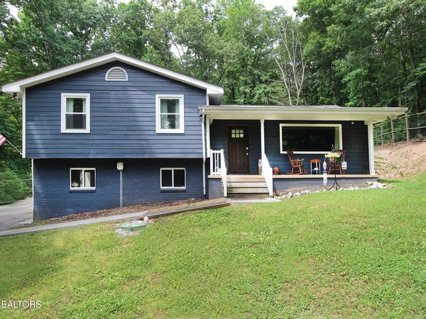1617 N Campbell Station Rd, Knoxville, TN 37932