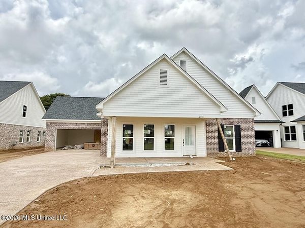 2508 Saint Charles Cove, Southaven, MS 38672