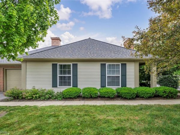 3205 Village Green Drive , Westlake, OH 44145
