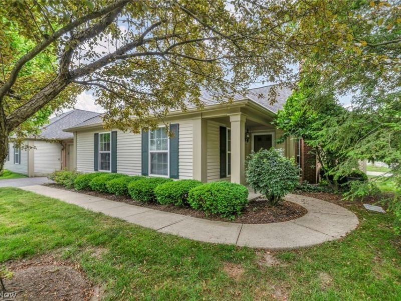 3205 Village Green Drive , Westlake, OH 44145 Photo 2