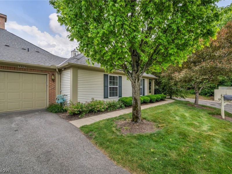 3205 Village Green Drive , Westlake, OH 44145 Photo 3