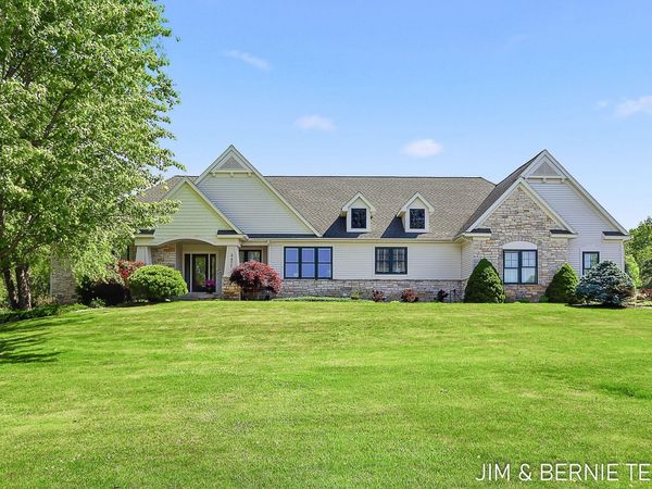 3477 Palmer Drive, Saugatuck, MI 49453