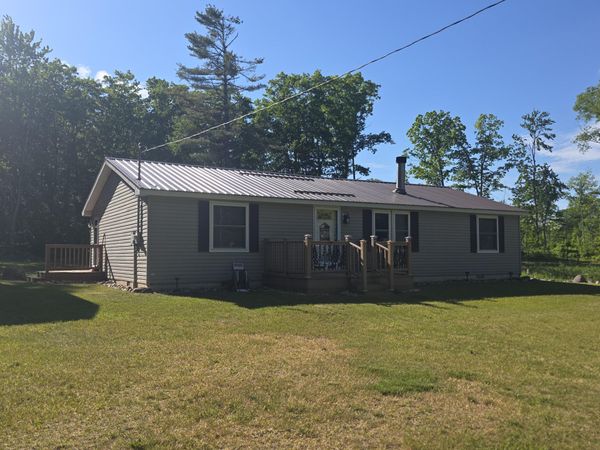 289 N Grosse Pointe Road, Barton City, MI 48705