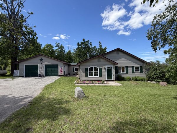 9450 French Road, Alpena, MI 49707