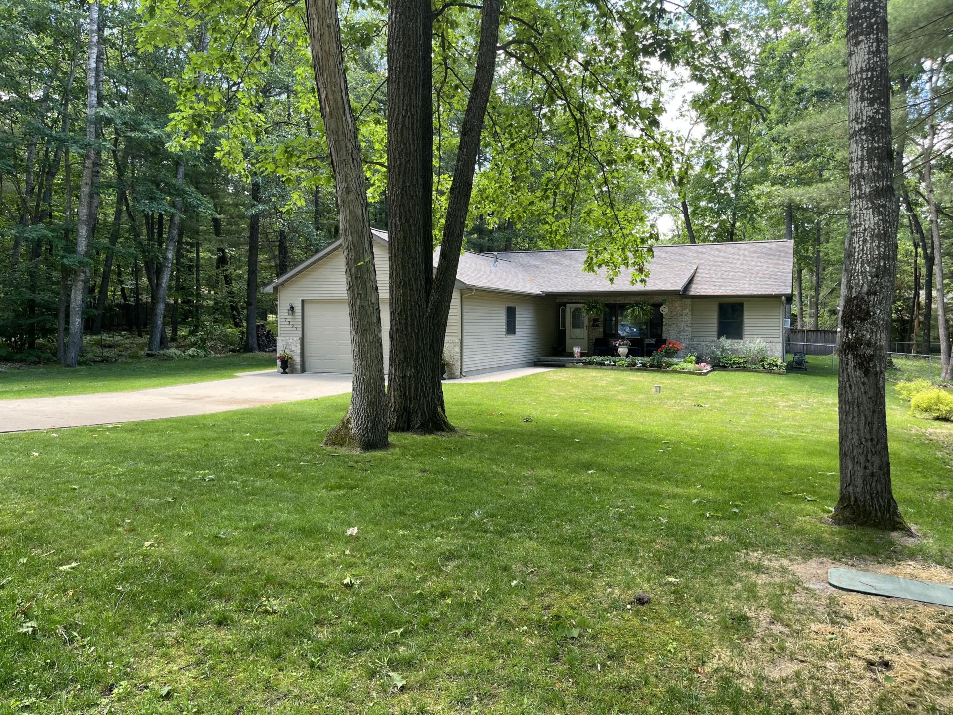 7397 W Nestel Road, Houghton Lake, MI 48629 Main Photo