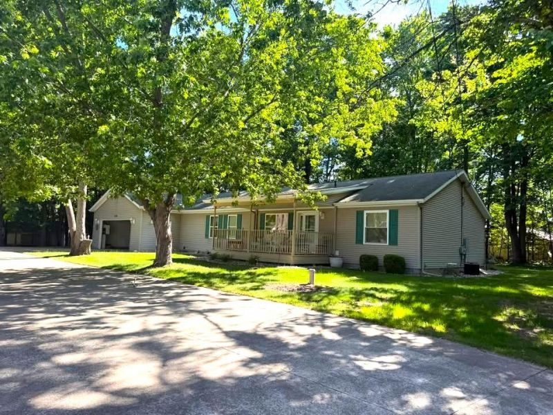 1519 Lake James Drive, Prudenville, MI 48651 Main Photo
