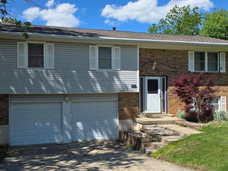 6566 Ripplewood Lane, Cincinnati, OH 45230 Photo 2